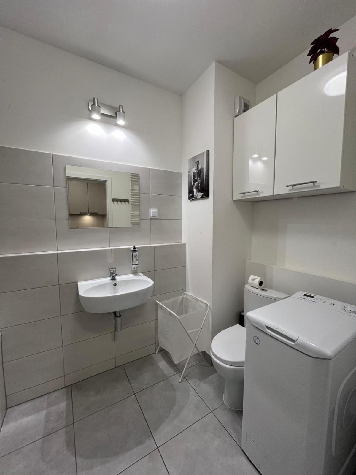 Wilenska Express Apartment Варшава Екстериор снимка